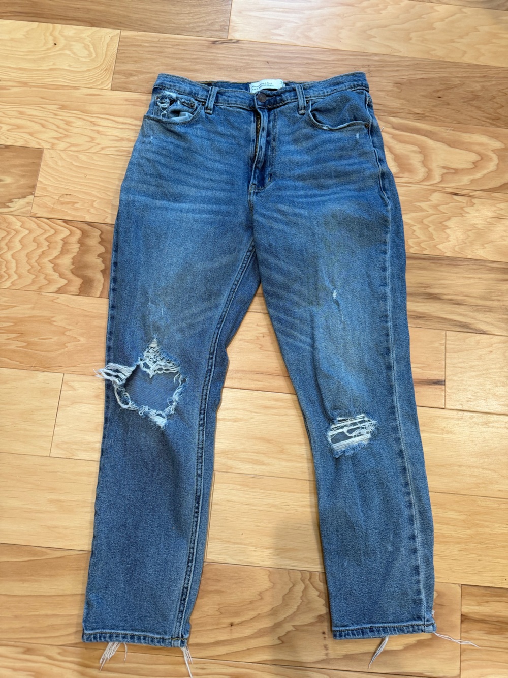 Abercrombie & Fitch Mom Jeans Womens 29 8R Distressed Ripped Medium Wash Denim